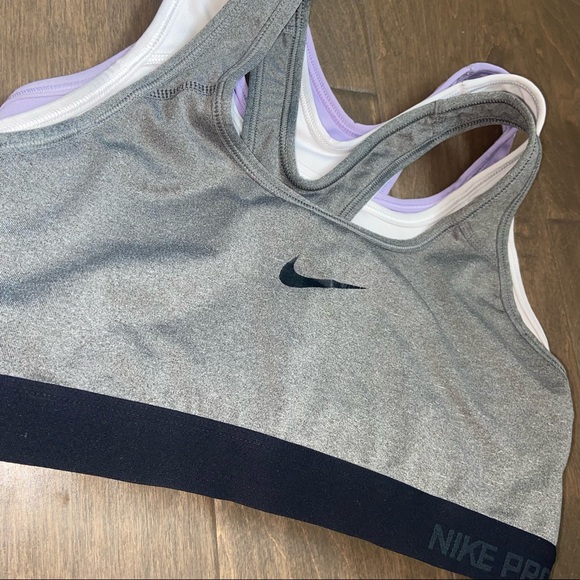 Nike Pro Sports Bra (4) - Picture 5 of 8